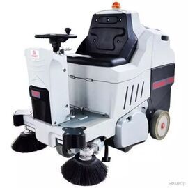 Подметальная машина Bennett Tornado 700bd (с АКБ GEL емкостью 226 а/ч)